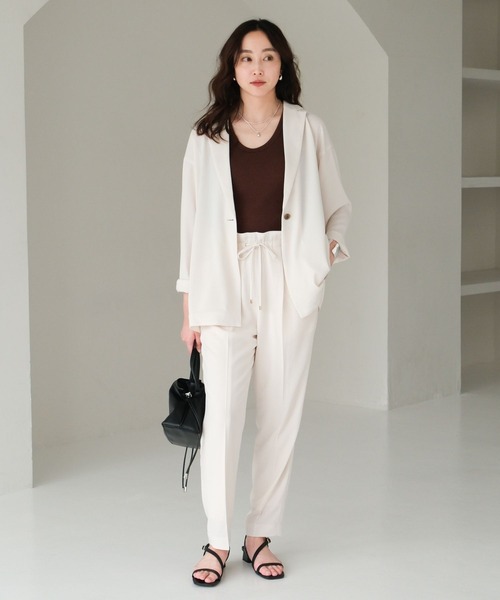 Elura（エルーラ）の「サラサラリラクシーテーパードパンツ＜低身長サイズあり＞/321522（その他パンツ・レディース・ブラック/ネイビー/グリーン/ホワイト・LARGE/MEDIUM/SMALL/FREE(S)）」の9枚目の写真