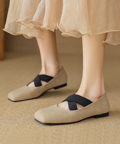 shoes365(シューズスリーシックスファイヴ)の「【SHOES 365】クロストラップパンプス(パンプス・レディース・キャメル/シルバー/ベージュ・23.5cm/24.0cm)」の2枚目の写真