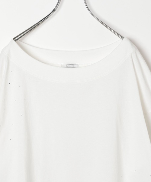 BAYFLOW(ベイフロー)の「ラインストーンオフショルプルオーバー(Tシャツ/カットソー・レディース・チャコール/オフホワイト/ブルー・FREE)」の17枚目の写真
