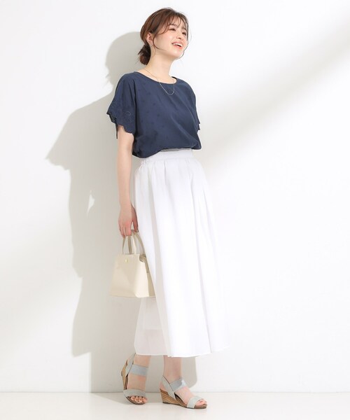 DRESKIP(ドレスキップ)の「スカラップ刺繍レースが目を惹く ドルマントップス(Tシャツ/カットソー・レディース・オフホワイト/ネイビー/イエロー/ブラック・00)」の11枚目の写真