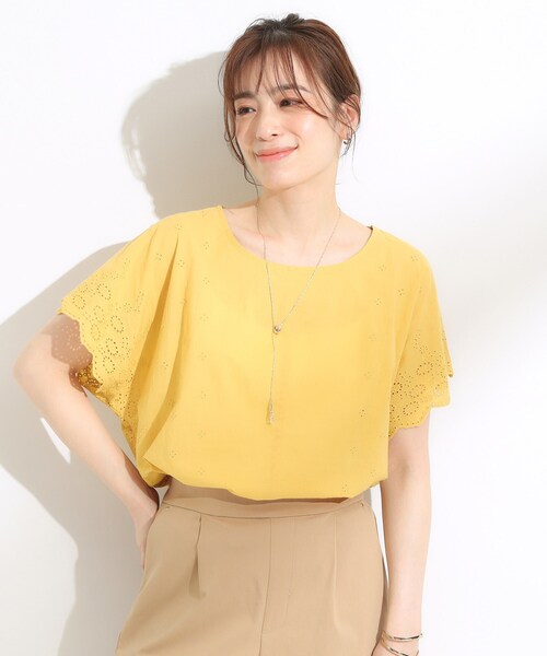 DRESKIP(ドレスキップ)の「スカラップ刺繍レースが目を惹く ドルマントップス(Tシャツ/カットソー・レディース・オフホワイト/ネイビー/イエロー/ブラック・00)」の13枚目の写真