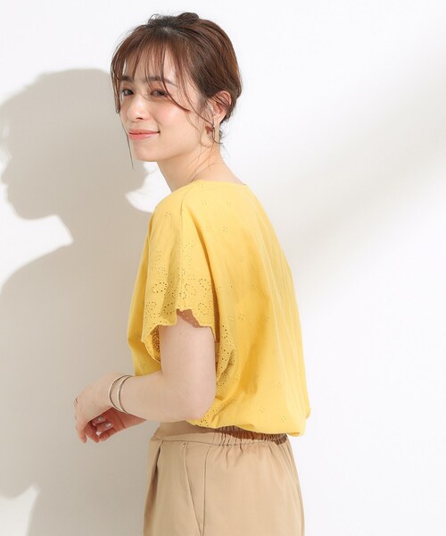 DRESKIP(ドレスキップ)の「スカラップ刺繍レースが目を惹く ドルマントップス(Tシャツ/カットソー・レディース・オフホワイト/ネイビー/イエロー/ブラック・00)」の14枚目の写真