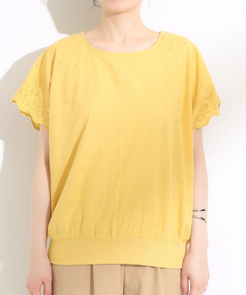 DRESKIP(ドレスキップ)の「スカラップ刺繍レースが目を惹く ドルマントップス(Tシャツ/カットソー・レディース・オフホワイト/ネイビー/イエロー/ブラック・00)」の17枚目の写真