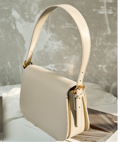 NiiNa（ニーナ）の「【 NiiNa / ニーナ 】高品質牛革2WAYミニショルダーバッグ（ショルダーバッグ・レディース・ホワイト/ブラック/ベージュ/ブラウン/レッド・FREE）」の22枚目の写真