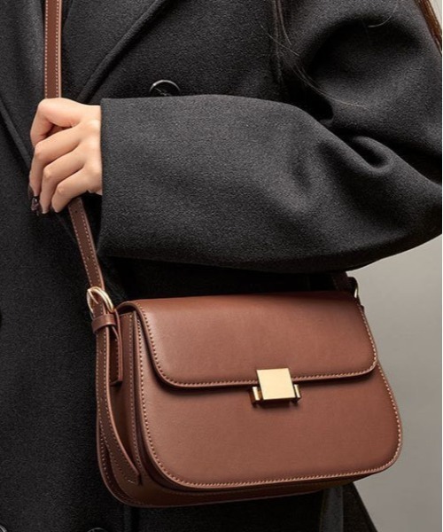 NiiNa（ニーナ）の「【 NiiNa / ニーナ 】高品質牛革2WAYミニショルダーバッグ（ショルダーバッグ・レディース・ホワイト/ブラック/ベージュ/ブラウン/レッド・FREE）」の14枚目の写真