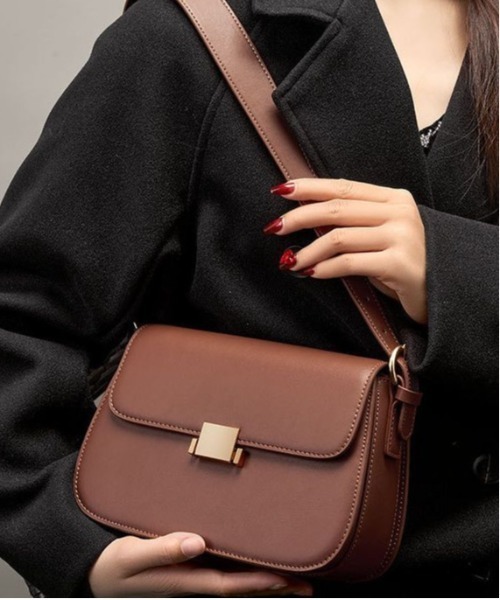 NiiNa（ニーナ）の「【 NiiNa / ニーナ 】高品質牛革2WAYミニショルダーバッグ（ショルダーバッグ・レディース・ホワイト/ブラック/ベージュ/ブラウン/レッド・FREE）」の13枚目の写真