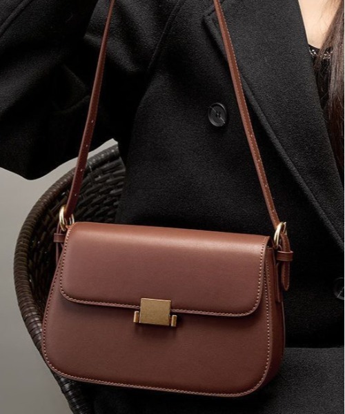 NiiNa（ニーナ）の「【 NiiNa / ニーナ 】高品質牛革2WAYミニショルダーバッグ（ショルダーバッグ・レディース・ホワイト/ブラック/ベージュ/ブラウン/レッド・FREE）」の12枚目の写真