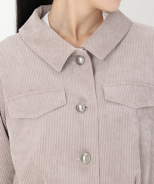 STRAWBERRY-FIELDS（ストロベリーフィールズ）の「ソフトコーデュロイ_バックリボンコーデュロイジャンパー（テーラードジャケット・レディース・グレイッシュベージュ・2）」の6枚目の写真