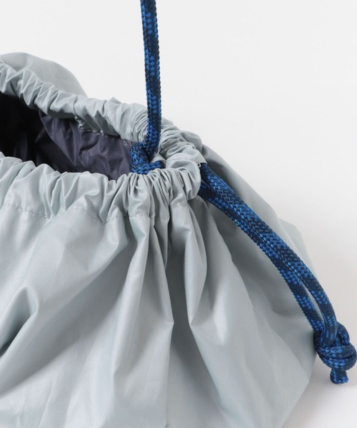 SMELLY（スメリー）の「ギャザーキンチャクショルダー（ショルダーバッグ・レディース・ブラック/グレー・-）」の6枚目の写真