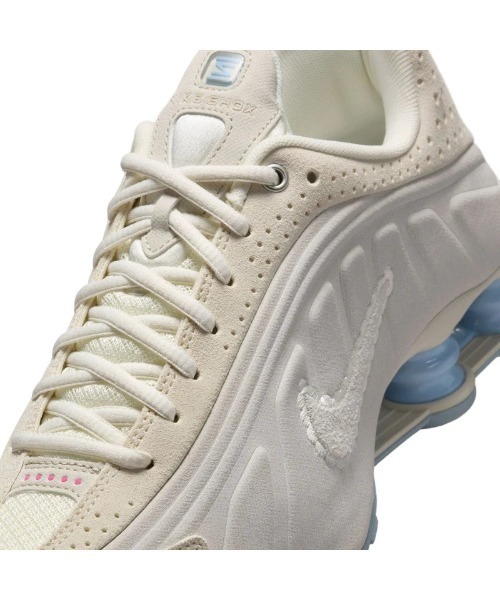 セール】NIKE Wmns Shox R4 SE（ナイキ ウィメンズ ショックス R4 SE