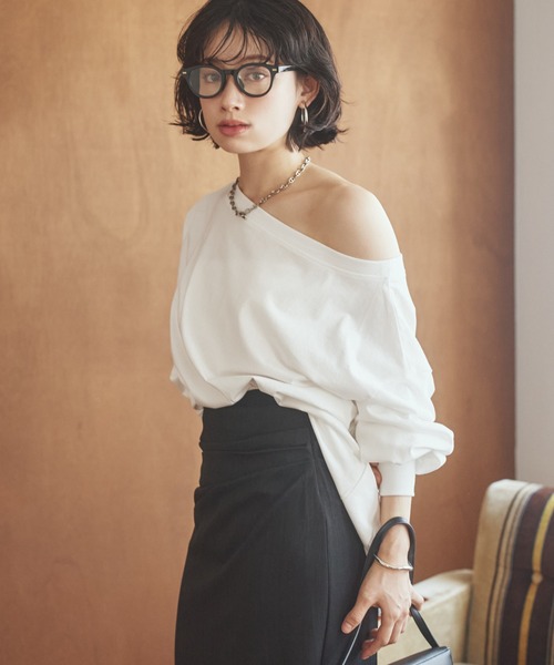 LAULEN（ローレン）の「loose long tee / ルーズロングT（Tシャツ/カットソー・レディース・ホワイト/ブラック/チャコールグレー/ブラウン・FREE）」の5枚目の写真