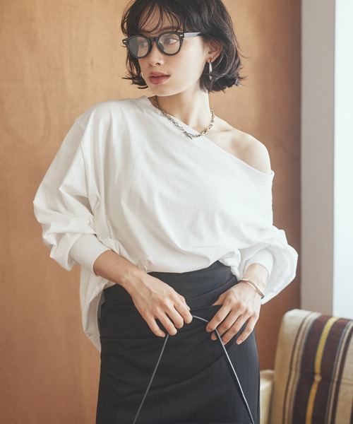 LAULEN（ローレン）の「loose long tee / ルーズロングT（Tシャツ/カットソー・レディース・ホワイト/ブラック/チャコールグレー/ブラウン・FREE）」の7枚目の写真