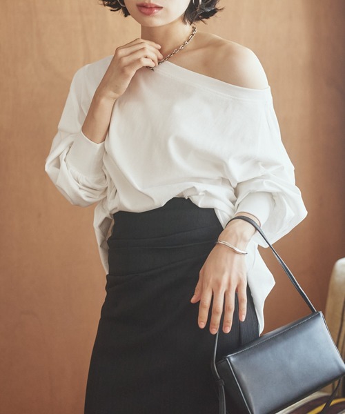 LAULEN（ローレン）の「loose long tee / ルーズロングT（Tシャツ/カットソー・レディース・ホワイト/ブラック/チャコールグレー/ブラウン・FREE）」の8枚目の写真