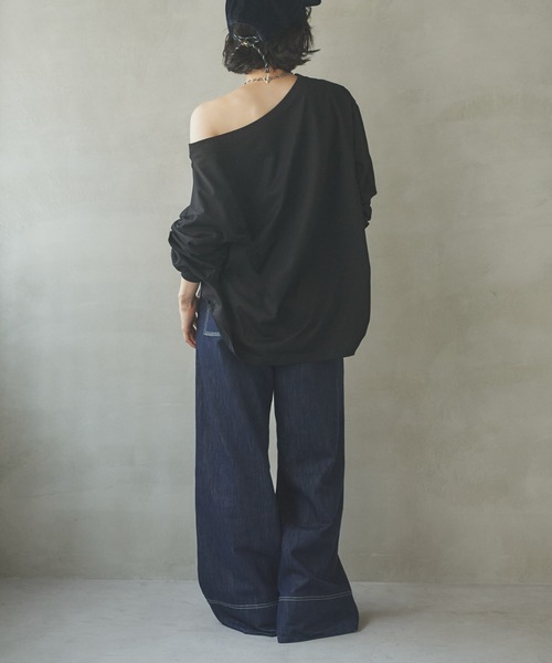 LAULEN（ローレン）の「loose long tee / ルーズロングT（Tシャツ/カットソー・レディース・ホワイト/ブラック/チャコールグレー/ブラウン・FREE）」の17枚目の写真