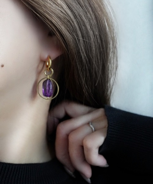 CERCA(チェルカ)の「MILIA/Purple Line アメジストピアス 【金属アレルギー対応】(ピアス(両耳用)・レディース・B/A・FREE)」の2枚目の写真