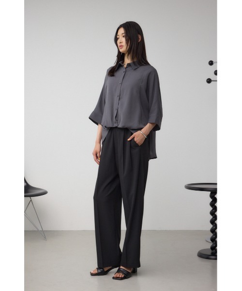 AZUL by moussy(アズールバイマウジー)の「楊柳タックヘムコクーンシャツ(シャツ/ブラウス・レディース・アイボリー/ブラック/グレー・FREE)」の8枚目の写真