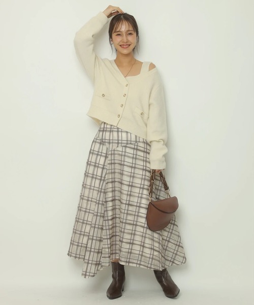 Apuweiser-riche(アプワイザーリッシェ)の「テディVネックアンサンブル(ニット/セーター・レディース・グレー/オフホワイト/ピンク/レッド/ブラウン・2)」の8枚目の写真