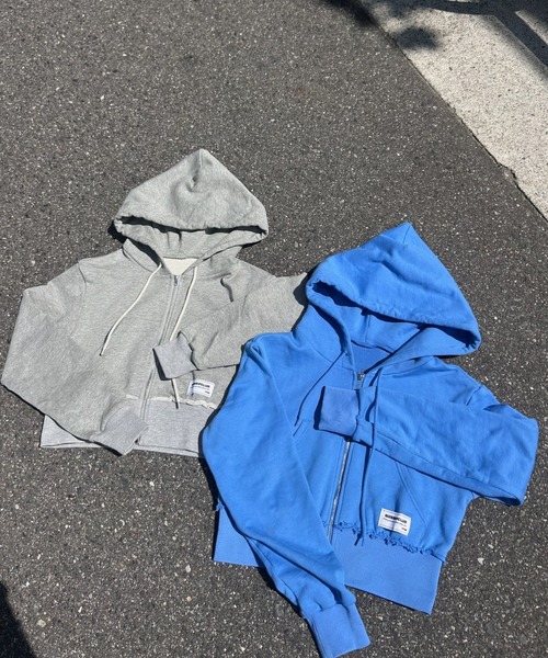 ロゴ刺繍ショートZIPパーカー（パーカー）｜GOSSIP CLUB（ゴシップ