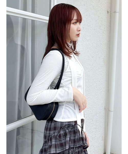 dazzlin(ダズリン)の「レイヤードデザインカットソー(Tシャツ/カットソー・レディース・オフホワイト/イエロー/ブラック・FREE)」の4枚目の写真