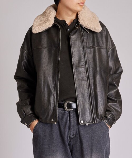 WHO'S WHO gallery（フーズフーギャラリー）の「【UNISEX/サイズ展開あり】3way ヴィンテージライクレザーボアブルゾン（ブルゾン・レディース・ブラック/ブラウン/ブラック系その他・MEDIUM/LARGE）」の15枚目の写真