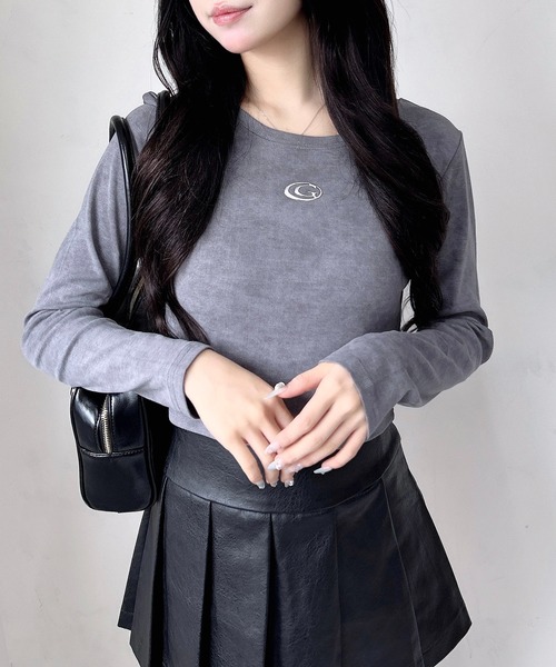 INGNI（イング）の「ムラ染めメタルロゴロングTシャツ（Tシャツ/カットソー・レディース・ブラック/グレー/オフホワイト・M）」の16枚目の写真