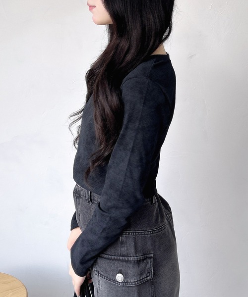 INGNI（イング）の「ムラ染めメタルロゴロングTシャツ（Tシャツ/カットソー・レディース・ブラック/グレー/オフホワイト・M）」の12枚目の写真