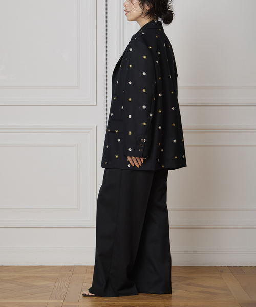 IENA LA BOUCLE（イエナラブークル）の「IENA LA BOUCLE フラワーエンブロイダリーウール2Bジャケット（テーラードジャケット・レディース・ブラック系その他・FREE）」の9枚目の写真