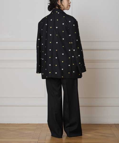 IENA LA BOUCLE（イエナラブークル）の「IENA LA BOUCLE フラワーエンブロイダリーウール2Bジャケット（テーラードジャケット・レディース・ブラック系その他・FREE）」の11枚目の写真