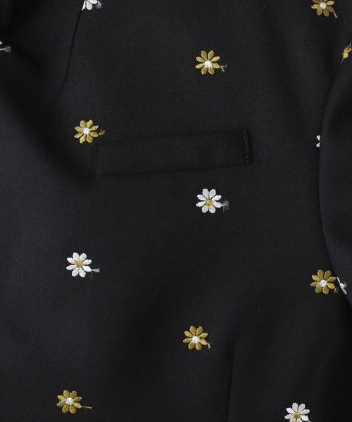 IENA LA BOUCLE（イエナラブークル）の「IENA LA BOUCLE フラワーエンブロイダリーウール2Bジャケット（テーラードジャケット・レディース・ブラック系その他・FREE）」の20枚目の写真