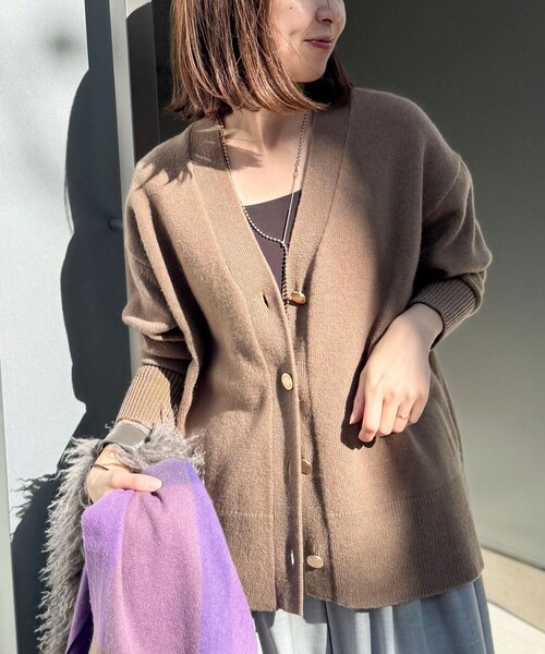 NOLLEY’S(ノーリーズ)の「5GノアリスゆったりVネックカーディガン(カーディガン/ボレロ・レディース・ブラウン/イエロー/グレー系その他/オフホワイト/ブルー系その他7・38)」の6枚目の写真