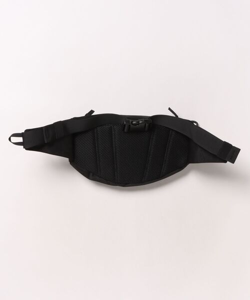 BEN DAVIS（ベンデイビス）の「【BEN DAVIS/ベンデイビス】カラビナ付き ウェストバッグ（ボディバッグ/ウエストポーチ・メンズ・ブラック・FREE）」の2枚目の写真