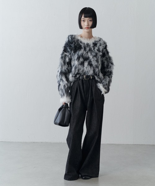 Lui's（ルイス）の「ボリュームロングシャギープルオーバー（ニット/セーター・レディース・ブラック系その他/グレー・FREE）」の10枚目の写真