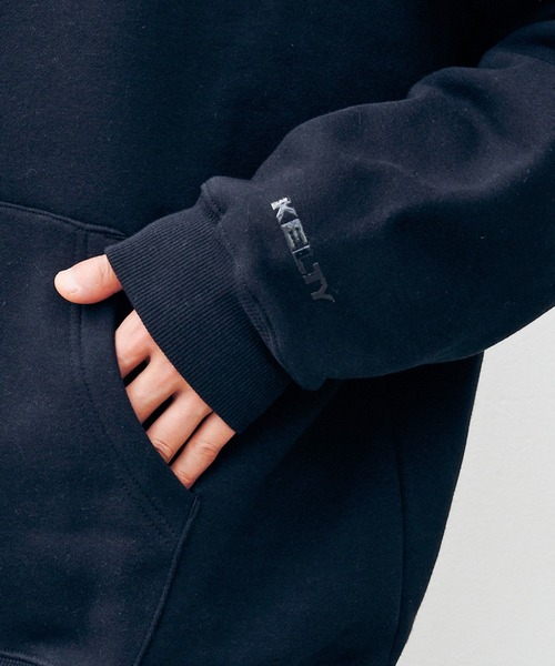 KELTY(ケルティ)の「KELTY URBAN LETTERED SWEAT PARKA(パーカー・メンズ・ブラック・M/L/XL)」の10枚目の写真