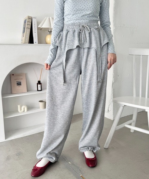 SOLLON.(ソルロン)の「ガーターベルトデザインスウェットパンツ(スウェットパンツ・レディース・グレー/ブラック・FREE)」の10枚目の写真
