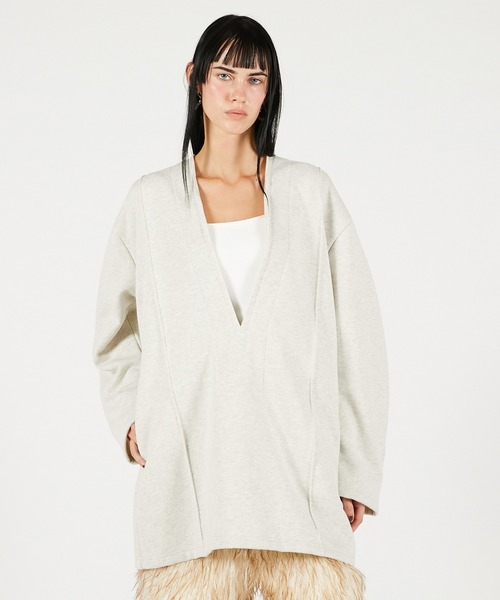 PRANK PROJECT（プランクプロジェクト）の「ディープVネックスウェット / Deep V-Neck Sweatshirt（スウェット・レディース・ライトグレー/ブラック・FREE）」の2枚目の写真