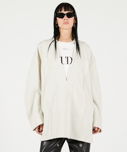 PRANK PROJECT（プランクプロジェクト）の「ディープVネックスウェット / Deep V-Neck Sweatshirt（スウェット・レディース・ライトグレー/ブラック・FREE）」の12枚目の写真