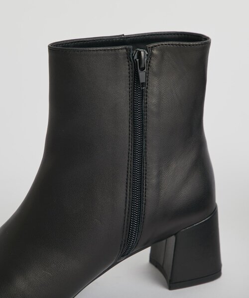 La boutique BonBon(ラブティックボンボン)の「【レメ】ショートブーツ(ブーツ・レディース・ブラック・39/36/37/38)」の20枚目の写真