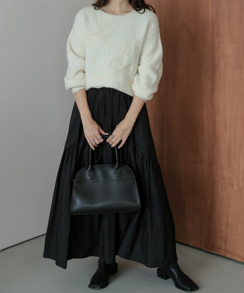 AMELY(エミリー)の「リボンラインニット(ニット/セーター・レディース・グレー/アイボリー/ブラック・フリー)」の22枚目の写真