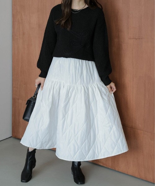 AMELY(エミリー)の「リボンラインニット(ニット/セーター・レディース・グレー/アイボリー/ブラック・フリー)」の15枚目の写真