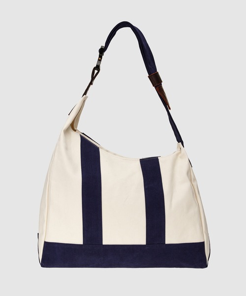 KHOKI（コッキ）の「3D cutting messenger bag（ショルダーバッグ・メンズ・ブラック/ブルー/レッド・FREE）」の3枚目の写真