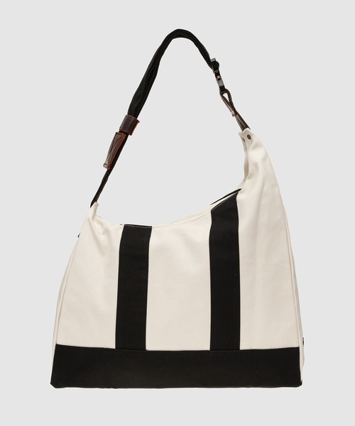 KHOKI（コッキ）の「3D cutting messenger bag（ショルダーバッグ・メンズ・ブラック/ブルー/レッド・FREE）」の10枚目の写真