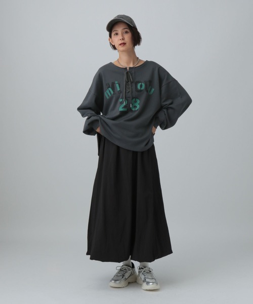 LEPSIM（レプシィム）の「レースアップロゴ裏毛プルオーバー　593813（スウェット・レディース・ベージュ/ボルドー/チャコールグレー・FREE）」の8枚目の写真