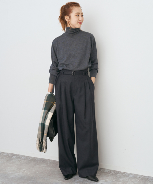 Spick & Span（スピックアンドスパン）の「サキソニーベルテッドワイドパンツ（スラックス・レディース・チャコールグレー/ベージュ・38/36）」の3枚目の写真