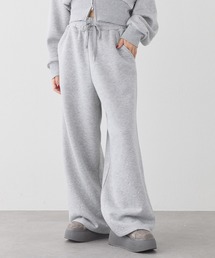 【セットで着れる】ビジュー付きスウェットパンツ