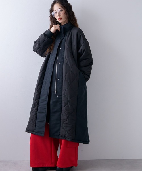 bohmal（ボマール）の「キルト切替スタンドロングコート（その他アウター・レディース・ブラック/アイボリー・MEDIUM）」の2枚目の写真