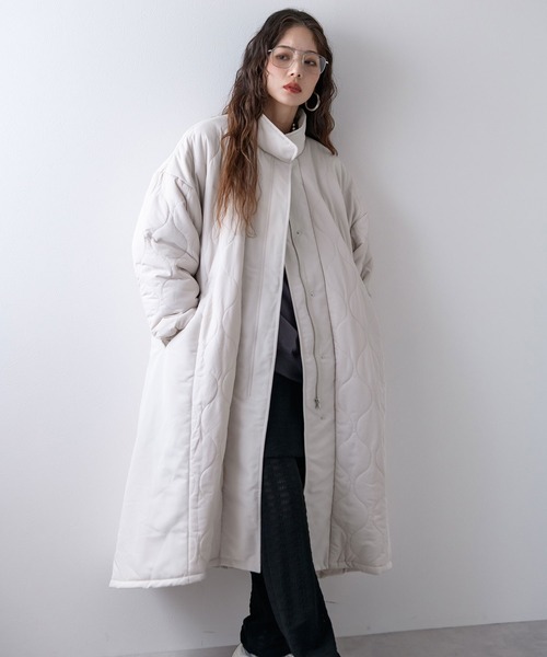 bohmal（ボマール）の「キルト切替スタンドロングコート（その他アウター・レディース・ブラック/アイボリー・MEDIUM）」の3枚目の写真