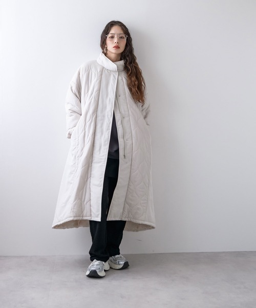 bohmal（ボマール）の「キルト切替スタンドロングコート（その他アウター・レディース・ブラック/アイボリー・MEDIUM）」の5枚目の写真