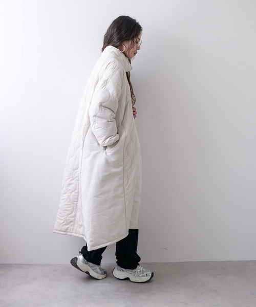 bohmal（ボマール）の「キルト切替スタンドロングコート（その他アウター・レディース・ブラック/アイボリー・MEDIUM）」の6枚目の写真