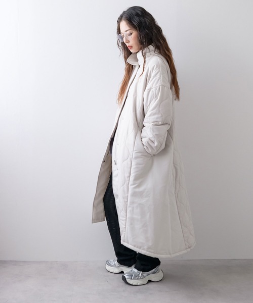 bohmal（ボマール）の「キルト切替スタンドロングコート（その他アウター・レディース・ブラック/アイボリー・MEDIUM）」の7枚目の写真