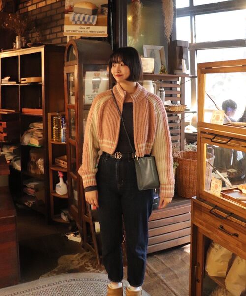 AVANDRESS（アバンドレス ）の「Block Raglan Knit Zip-up PINK（カーディガン/ボレロ・レディース・ピンク・FREE）」の10枚目の写真